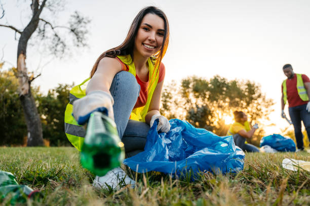 Best Yard Waste Removal  in Round Lake, IL